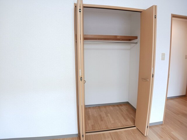 アバンフォンテーヌＡの収納|ちょっとした収納スペースも充実しています