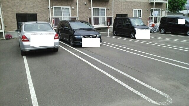 ドリームイースト７７の駐車場|駐車場です