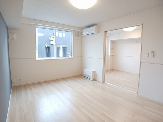 オーク　サイド　パレスⅠの居間・リビング|ゆったり過ごせるリビングです