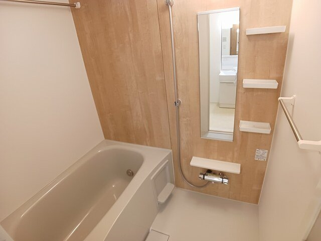 オーク　サイド　パレスⅠの浴室|お風呂で日々の疲れを落としましょう