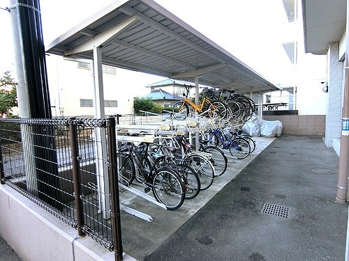 ヴェルディ五日市中央イーストタワーのその他|駐輪場