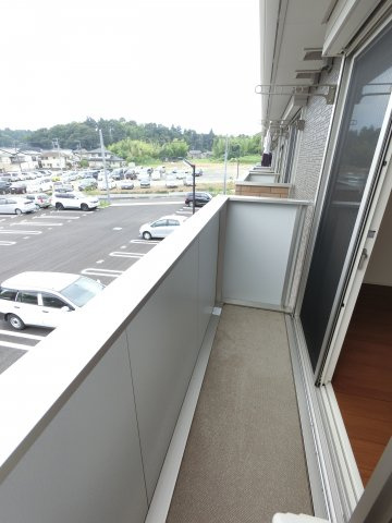 【バルコニー】