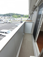 【バルコニー】