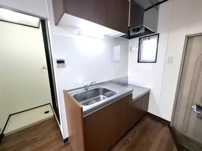 【キッチン】 | リバレット厚木 | コンパクトなキッチンで掃除もラクラク