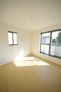 【内観：施工例】 | 【仲介手数料無料！！】府中市日新町3丁目　新築戸建て（全9棟）A号棟　5490万円 | カラーTVモニター付きインターフォン