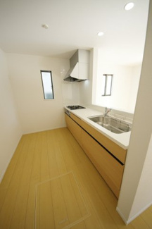 【外観】 | 【仲介手数料無料！！】府中市日新町3丁目　新築戸建て（全9棟）A号棟　5490万円 | 令和８年1月１８日撮影　建築中