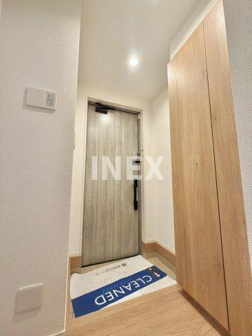 横浜市港北区大倉山６丁目の一戸建ての玄関