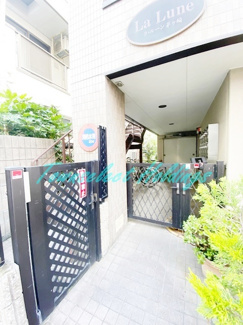 【エントランス】