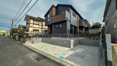 【前面道路含む現地写真】 | 綾瀬市小園南1期 新築戸建 全1棟