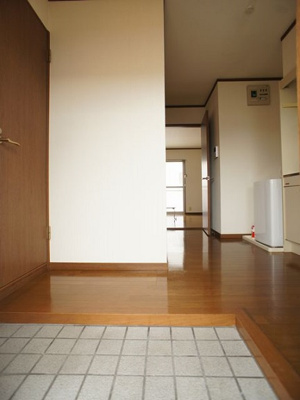 【玄関】 | 桜ハイツA | 広々玄関です。