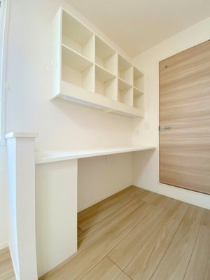 【設備】 | キャトルセゾン東霞 | デスクワークスペースもあります！