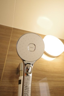 【内観：施工例】 | 【仲介手数料無料！！】府中市日新町3丁目　新築戸建て（全9棟）B号棟　5290万円 | カラーTVモニター付きインターフォン