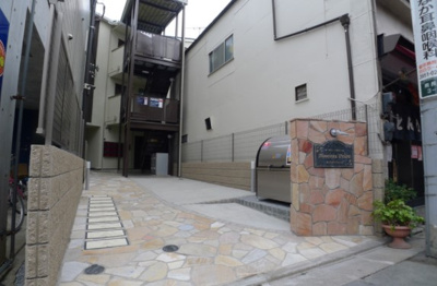 【エントランス】 | ヌーヴォープリエール