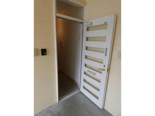 サンエイトの玄関