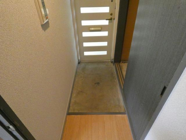 サンエイトの玄関