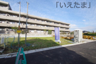 【外観：施工例】 | 【仲介手数料無料！！】府中市日新町3丁目　新築戸建て（全9棟）C号棟　5330万円 | 玄関扉はカードキー対応