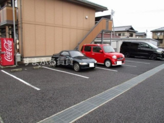 【駐車場】