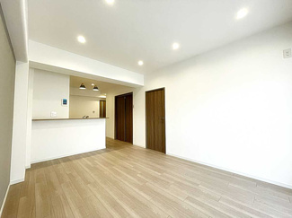 【居間・リビング】 | コートハウス東品川 | ゆったり過ごせる居間です