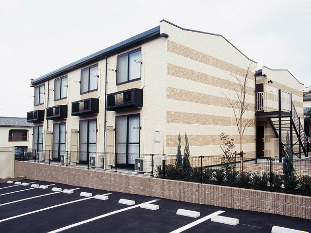 レオパレス桃山の外観