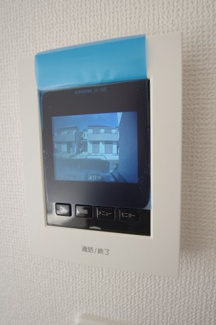 【内観：施工例】 | 【仲介手数料無料！！】府中市日新町3丁目　新築戸建て（全9棟）F号棟　5590万円 | カラーTVモニター付きインターフォン