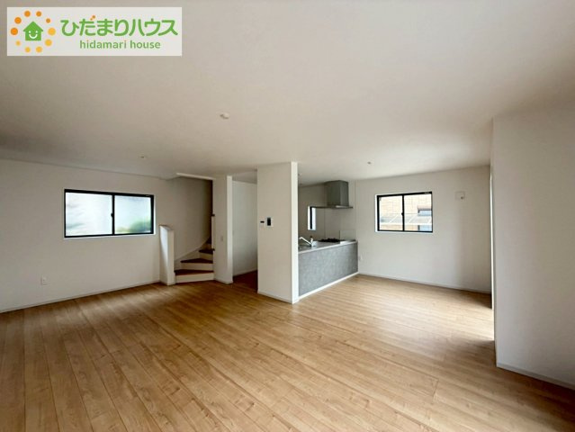 日立市東大沼町1期　新築戸建の居間・リビング|広～いリビングは、ゆったりとした家族だんらんの時間を過ごせます(^^)/