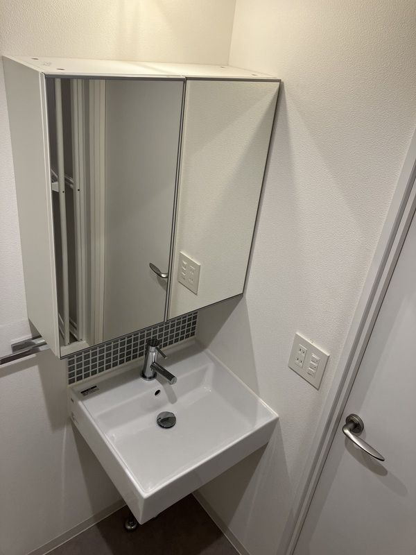 ｔｒｉａｓ．Ｋの独立洗面台