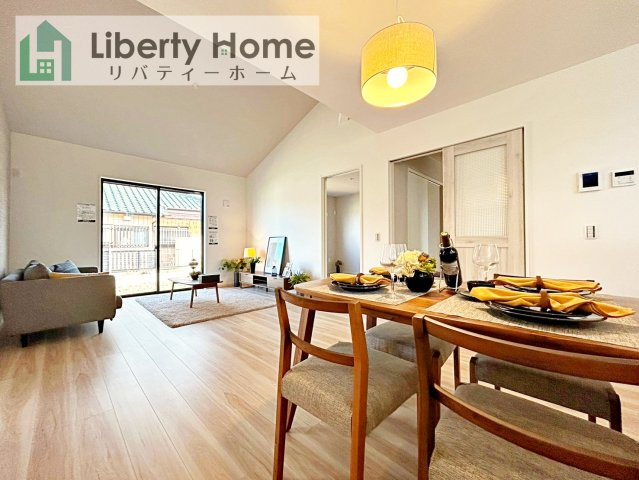 つくば市栗原1期　新築戸建の居間・リビング