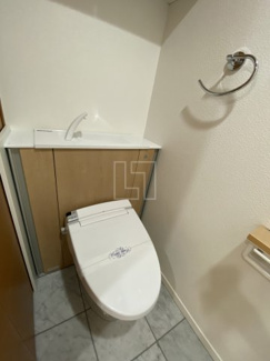 【トイレ】 | リーガル四ツ橋立売堀Ⅱ | リーガル四ツ橋立売堀II　温水洗浄便座