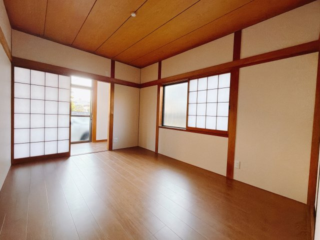 【中古戸建】前橋市日吉町1期の洋室|■洋室｜子供部屋のメリットは「自立心を養うことができる」「自分で整理整頓できるようになる」そして、お子様が成長した際には「プライバシーを確保できる」といい事だらけ♪