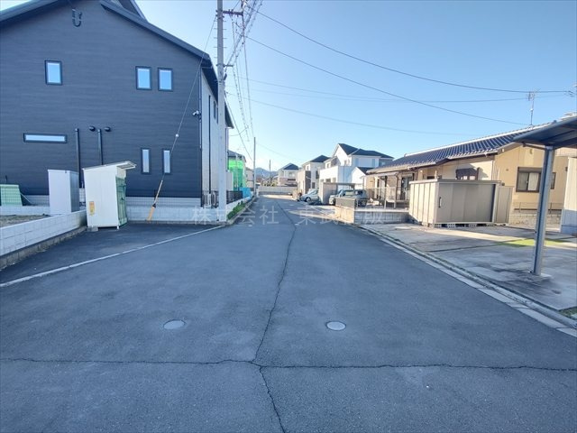 【前面道路含む現地写真】 | 日高市原宿 | 都市ガス・本下水