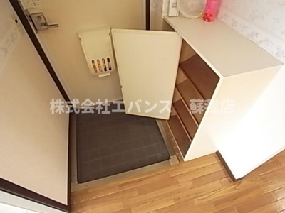 【玄関】 | サンシティそが野 | 明るい玄関です