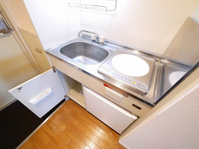メゾンアンテルナ奈良のキッチン|きれいなキッチンです