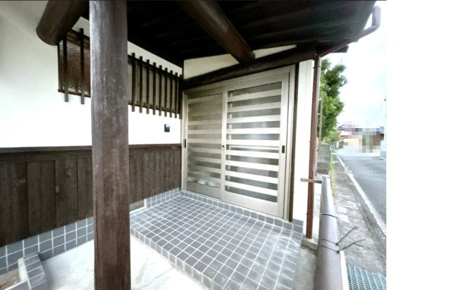 八代郡氷川町河原中古戸建の玄関