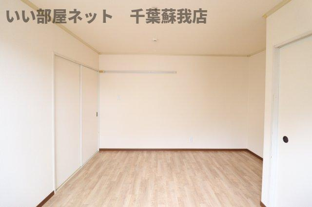 ヴェルメゾンおゆみ野　Ｃの洋室|広々とした洋室です