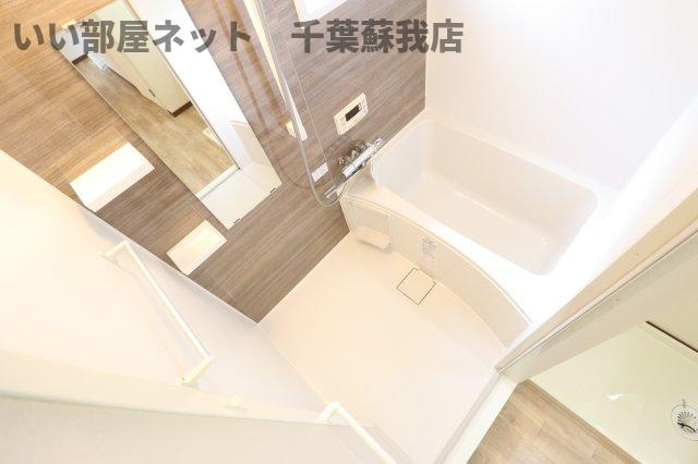 ヴェルメゾンおゆみ野　Ｃの浴室|落ち着いた空間のお風呂です