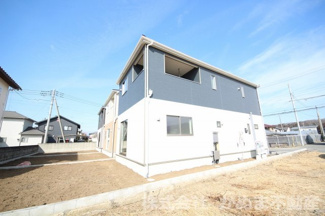 【外観】 | クレイドルガーデン鹿沼市東町　第5 | 〇外観〇
敷地面積182.68㎡　延床面積105.3㎡　/26.3.2撮影
