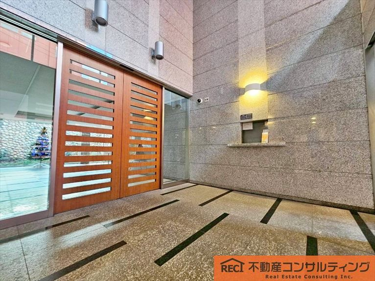 コスモ六甲ガーデンフォートのエントランス