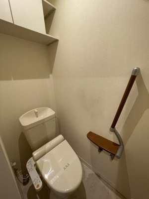 【トイレ】 | カーサヴィエント | ※別部屋の参考写真です