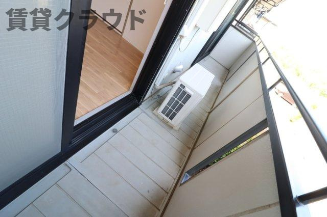 ロイヤル・スクエア　Ｂのバルコニー|バルコニー付きです