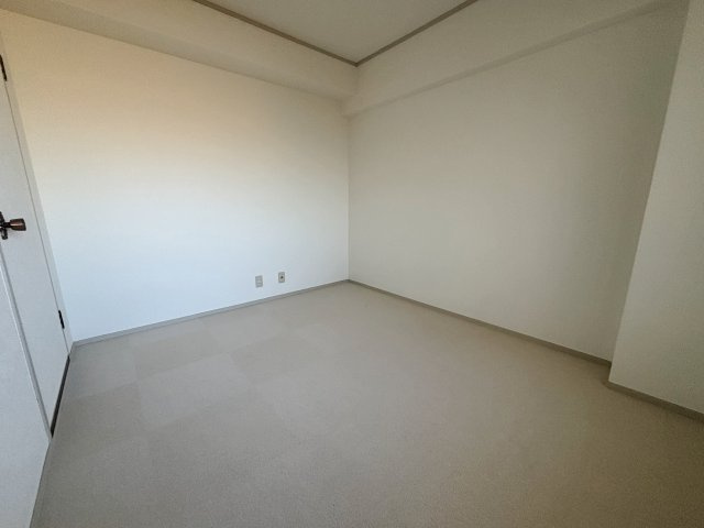 コーポ西明石6の洋室