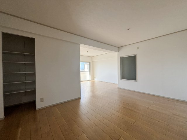 コーポ西明石6の居間・リビング