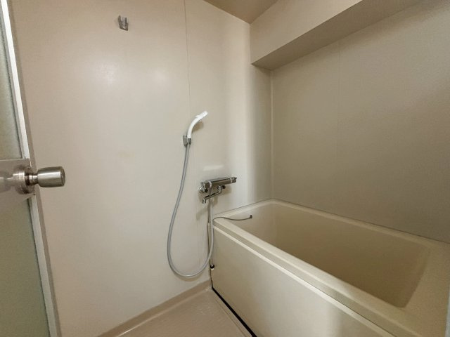 コーポ西明石6の浴室