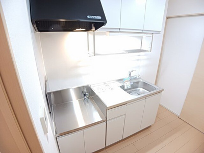 【キッチン】 | イーストガーデン | きれいなキッチンです