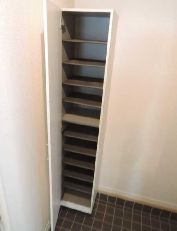 オアシス丘の上　駅近　角部屋　オートロックの収納