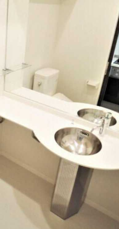 オアシス丘の上　駅近　角部屋　オートロックの洗面所