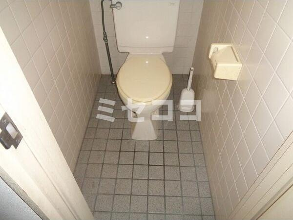 ベイビーフェイスビルのトイレ