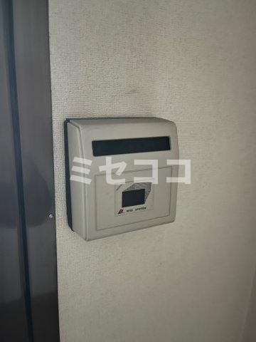 ベイビーフェイスビルの設備