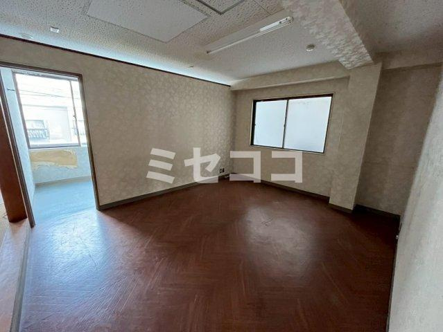 ベイビーフェイスビルの内装