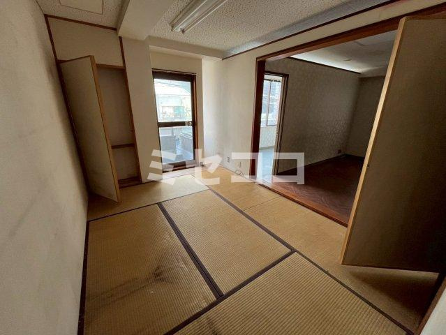 ベイビーフェイスビルの内装