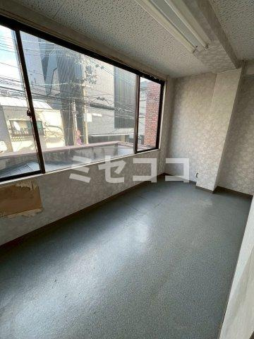 ベイビーフェイスビルの内装